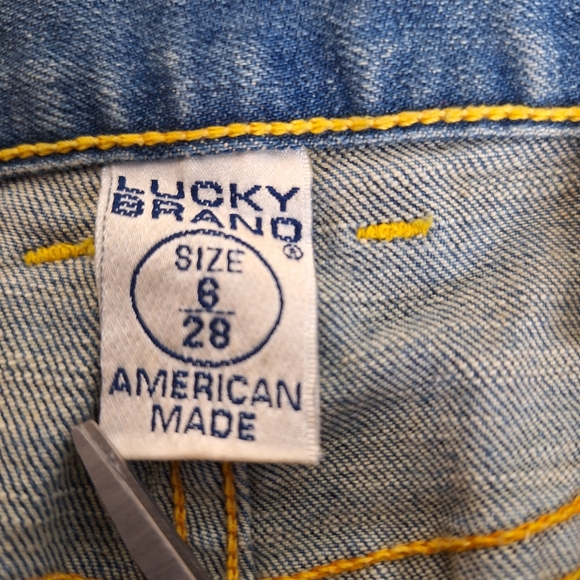 Lucky Jeans brand " The Denim in a Pencil" Y2K core jean skirt. - Picture 8 of 12